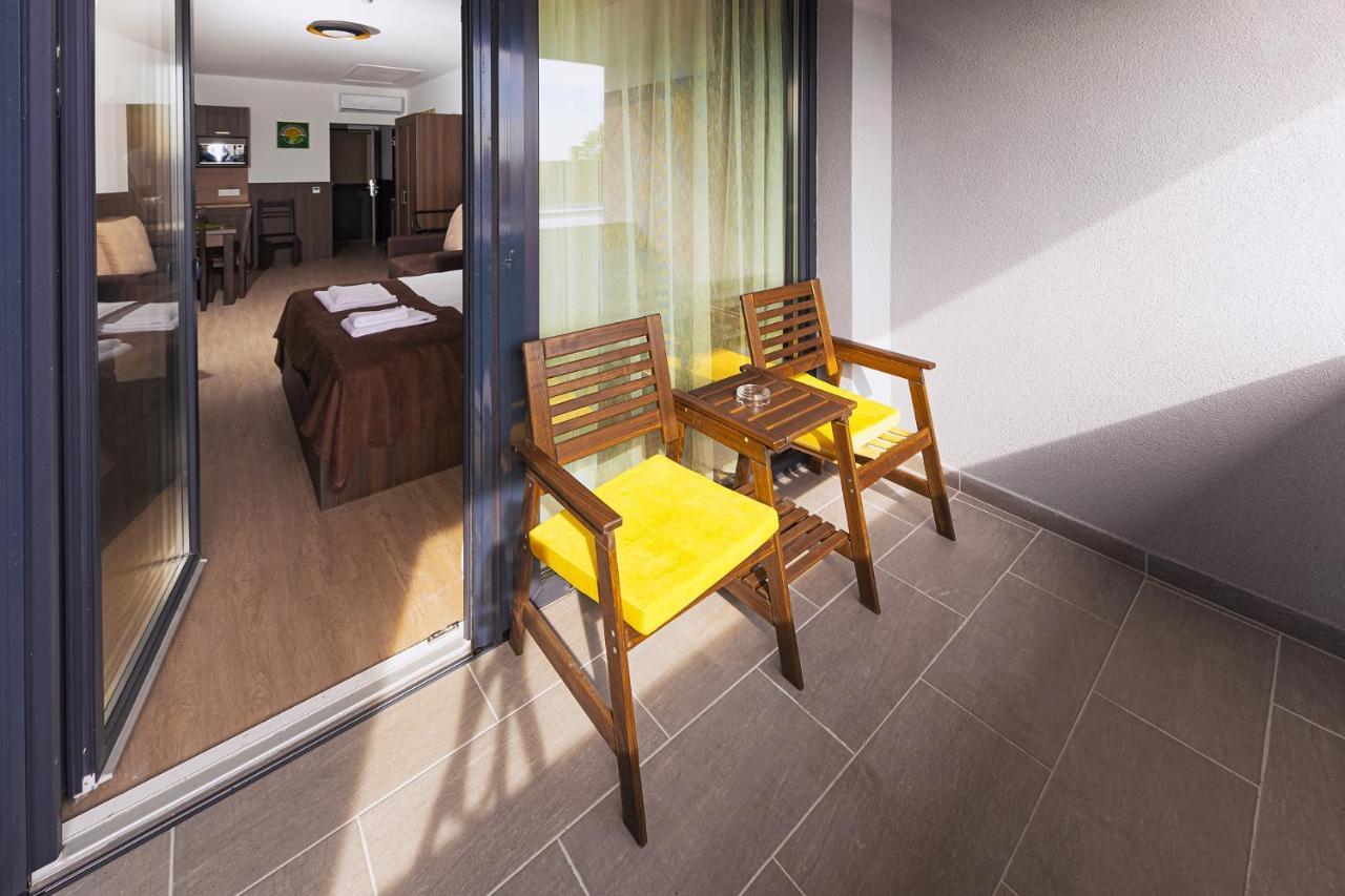 Park Hotel Buek-Buekfuerdo ภายนอก รูปภาพ